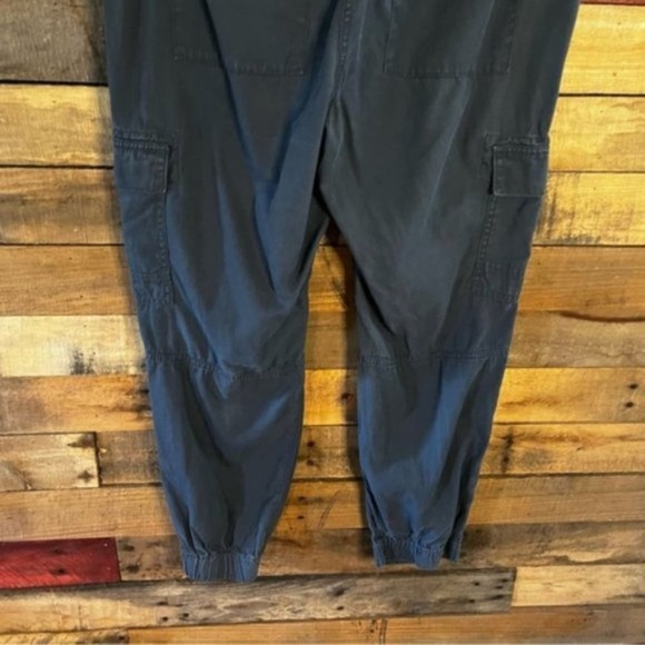 Loft Outlet‎ Gray Cargo Jogger Size 12 - Picture 9 of 14